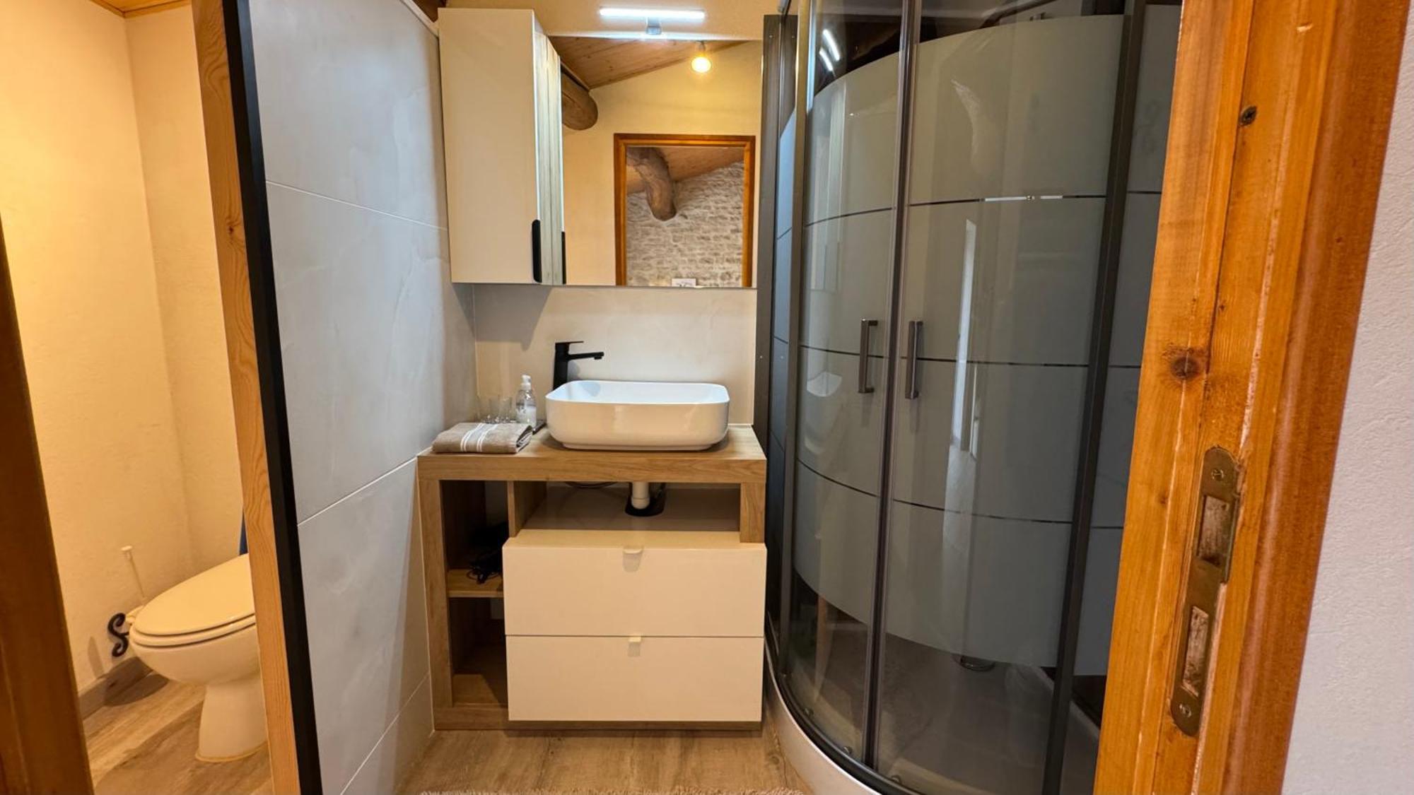 D'hotes Les Rozieres Homestay Le Bourdet